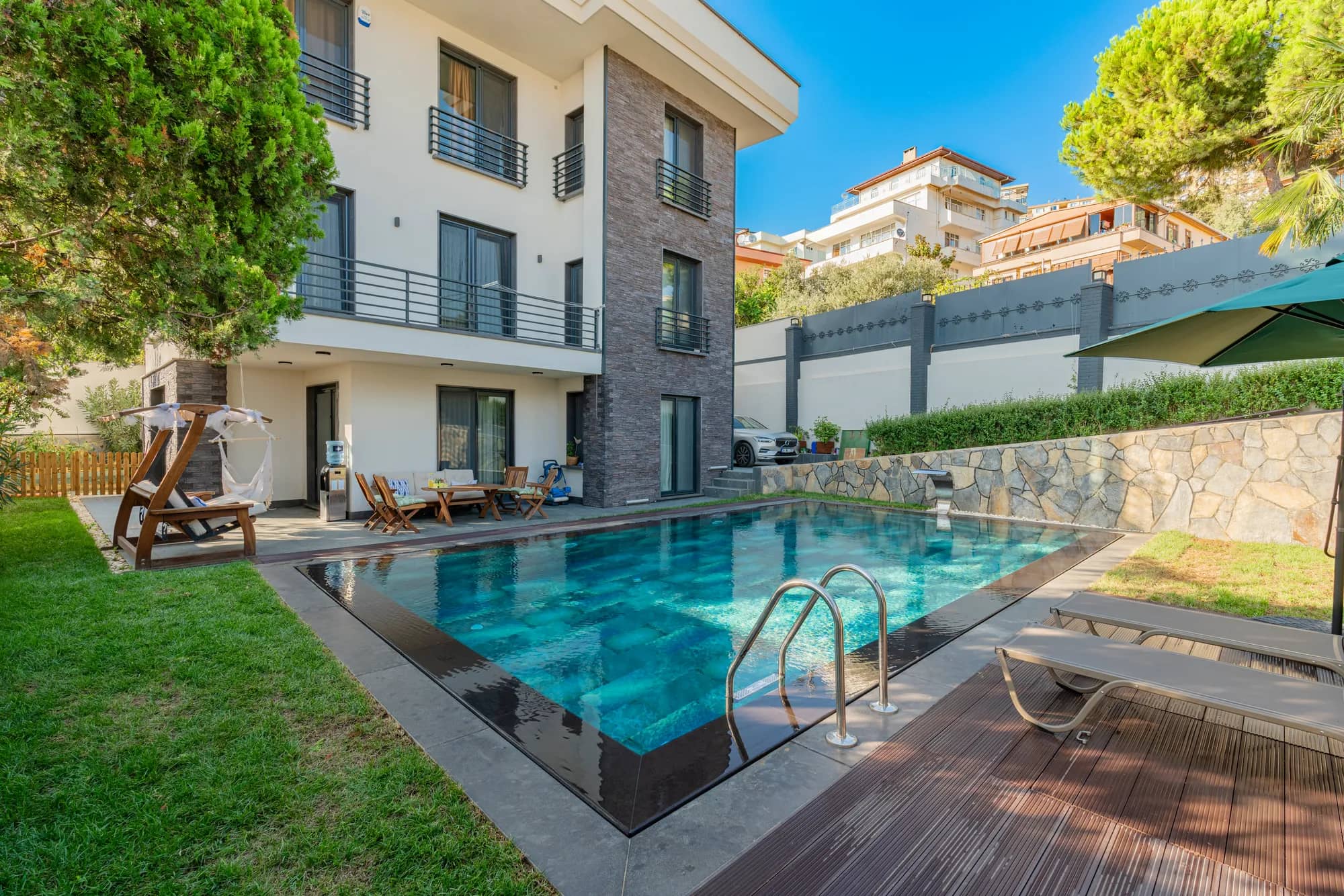 Yakacık Levent Öztaş · Villa-Pool — Referans 3