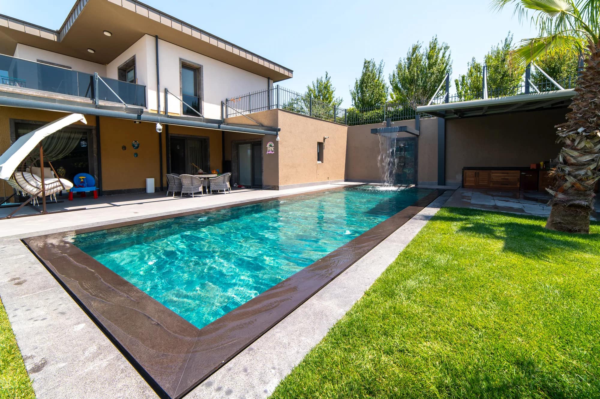 Mehmet Turalı · Villa-Pool — Referans 1