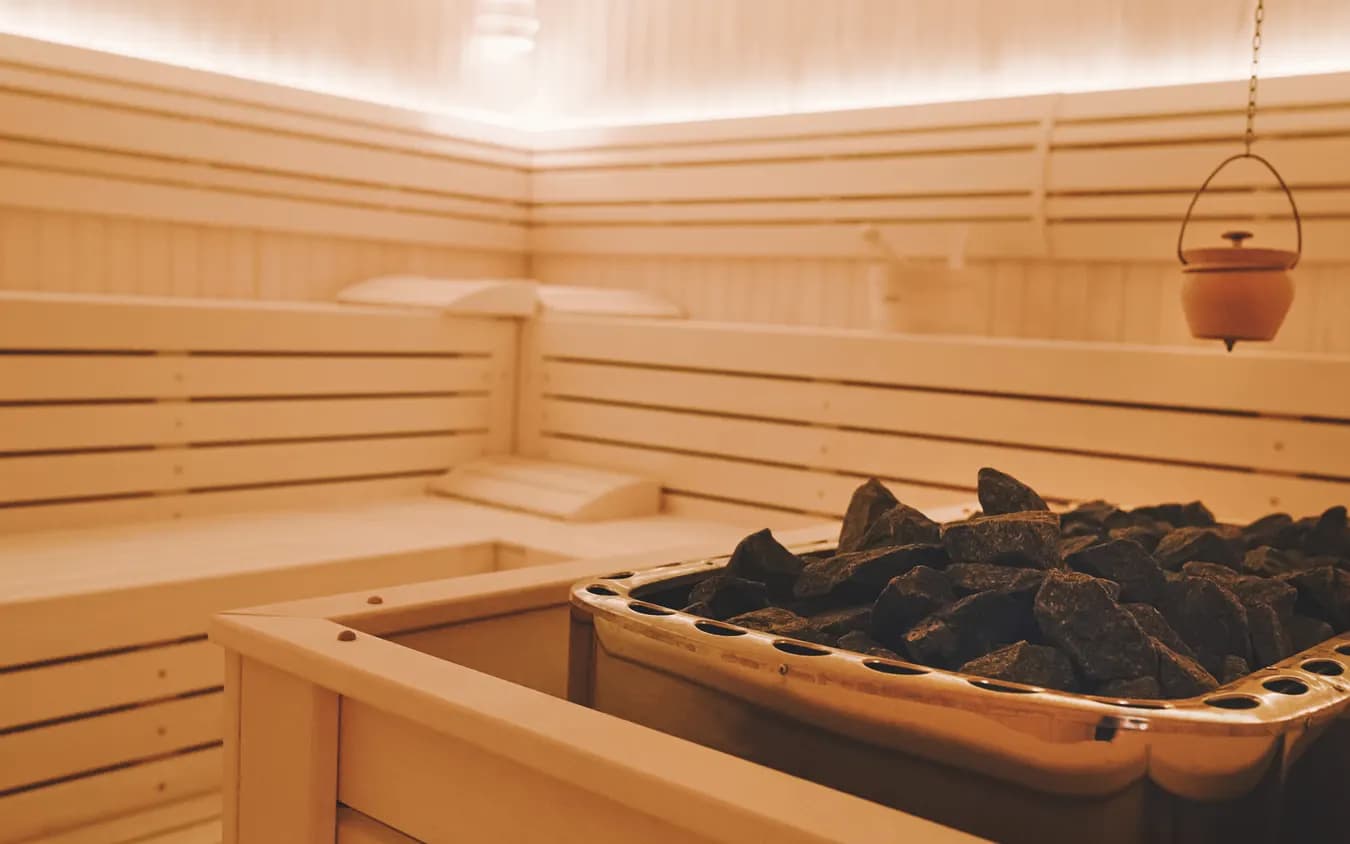 Sauna nedir, nasıl kullanılır? Sıcaklık, süre ve doğru sıralama