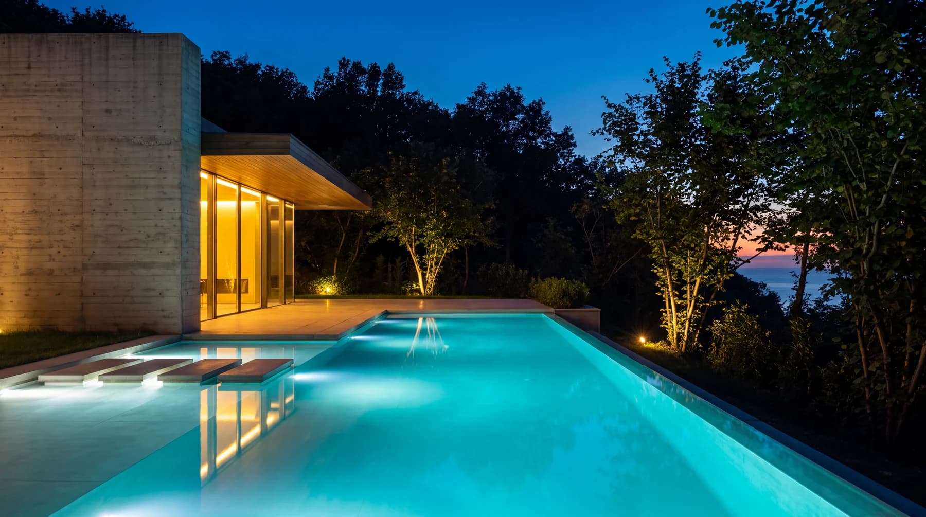 Kandıra Yazlık Villa Havuzu Yapımı — Gece Aydınlatması