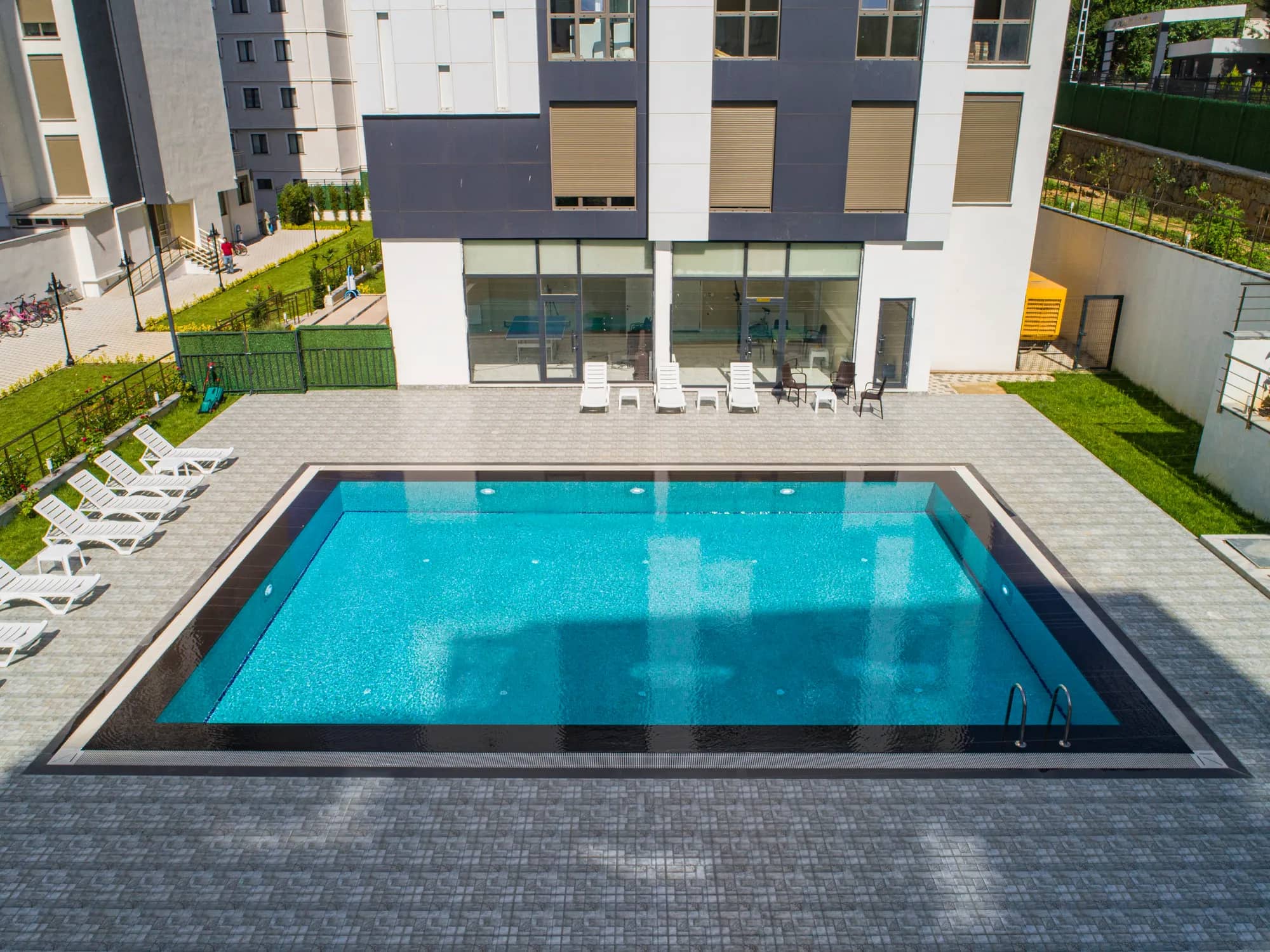 Ararat Burhan Bey · Villa-Pool — Referans 3