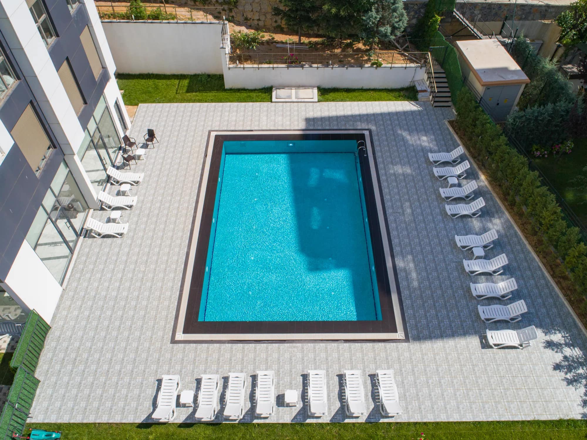 Ararat Burhan Bey · Villa-Pool — Referans 4