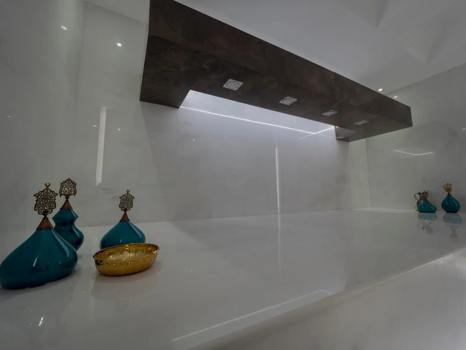Home hammam with bench lighting, Beykoz, Istanbul (Turkey)