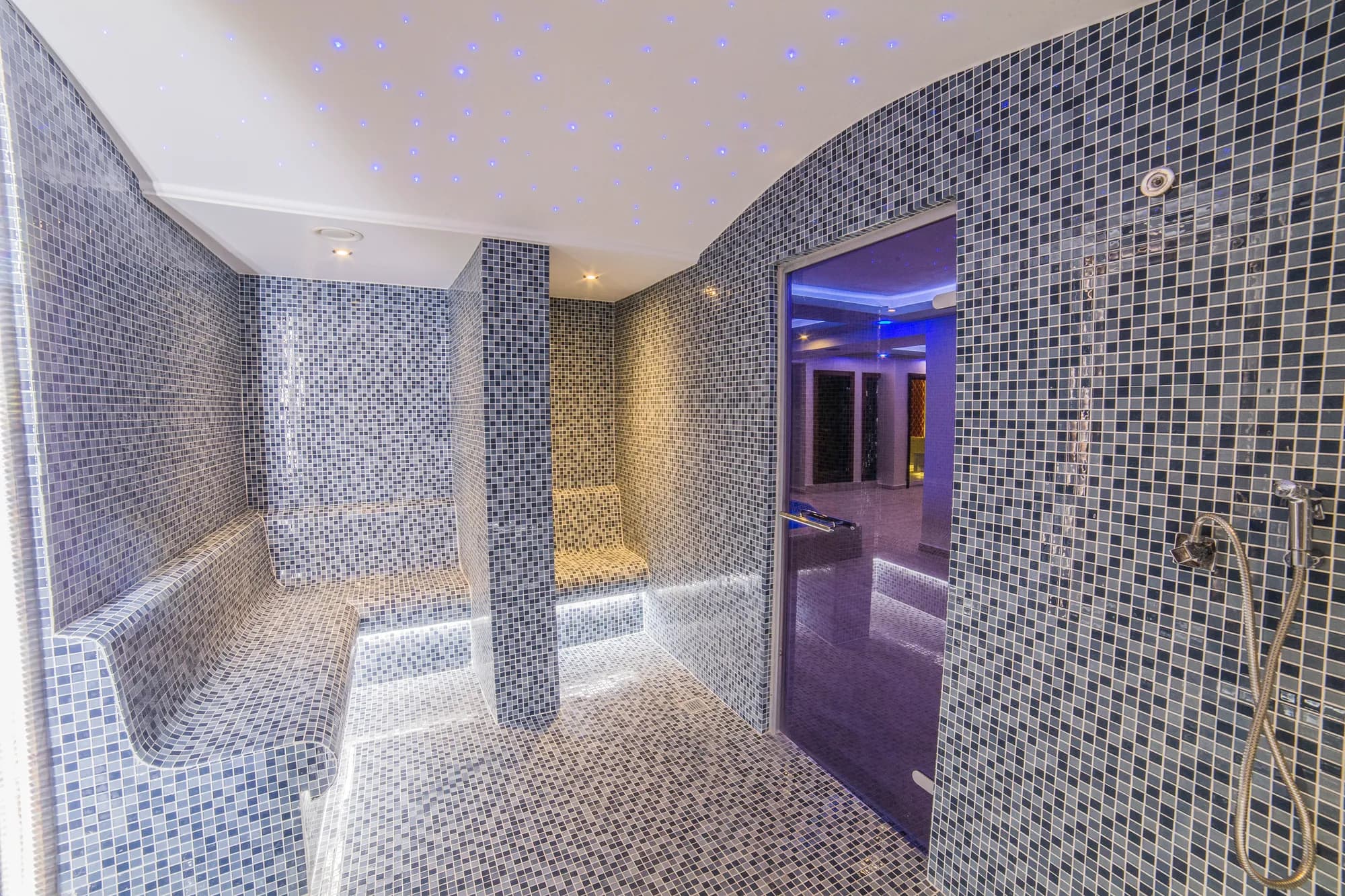 Laleli Bekdaş · Hotel-Spa
