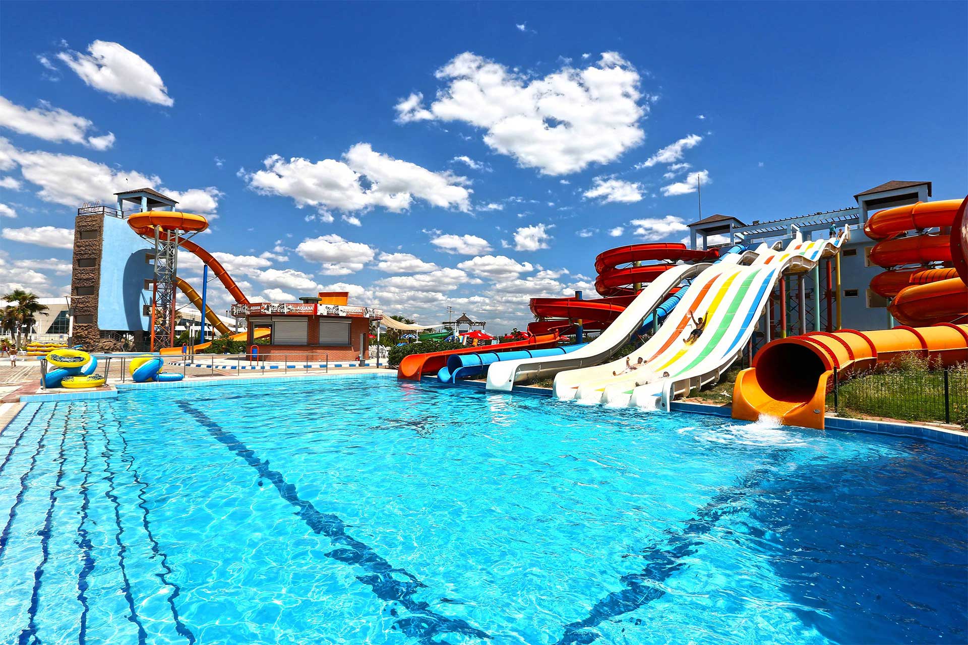 aqua park yapimi cilek havuz